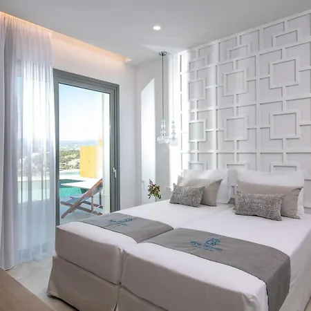 Blue Senses Villa *